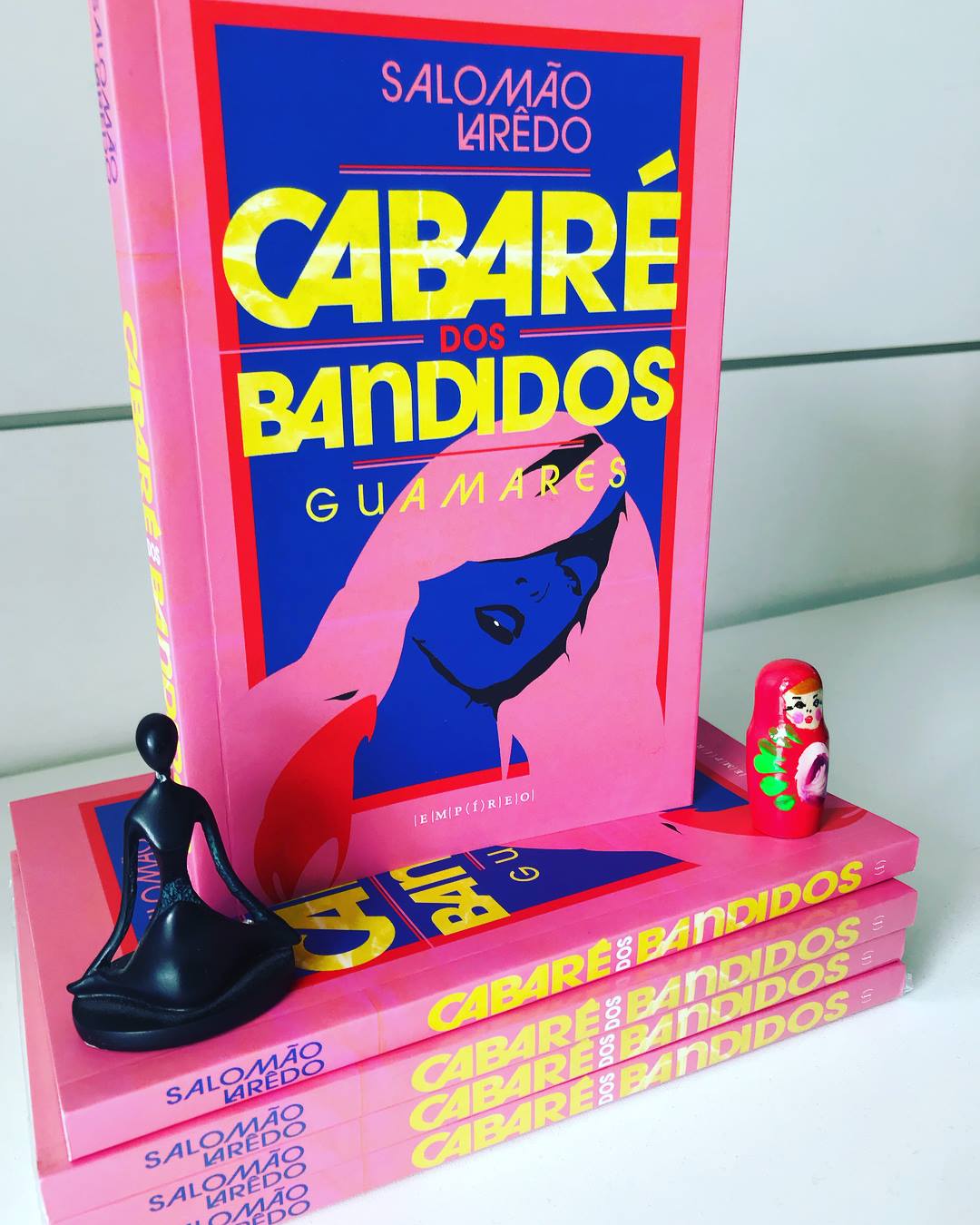 Anna Civolani fez a correção de texto do livro Cabaré dos Bandidos
